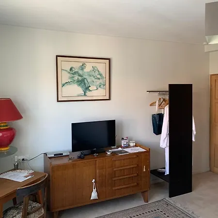 - D'hotes Le Foch فندق مبيت وإفطار أفينيون